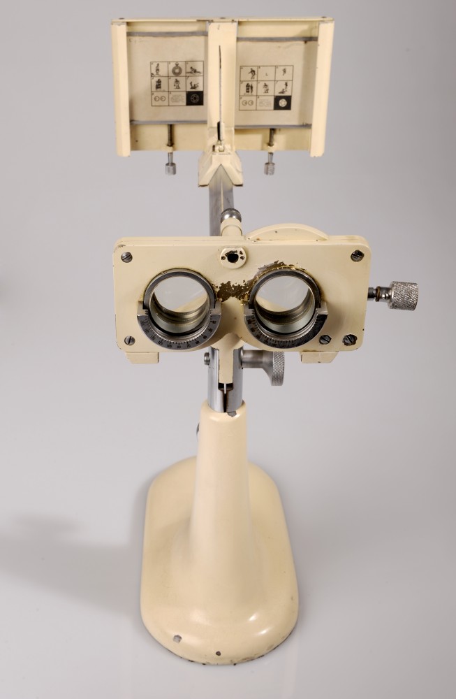 Appareil pour tester vision sténopéïque