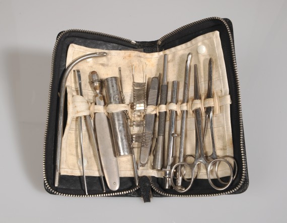 Trousse chirurgicale (chirurgie générale)