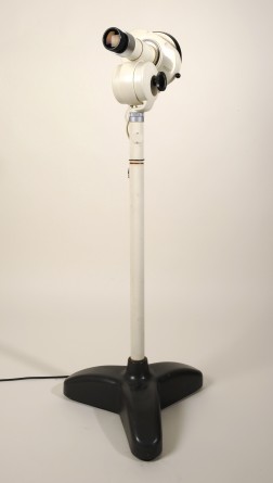 Projecteur mobile d’optotypes