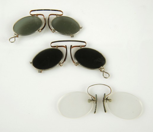 Lorgnon pince-nez