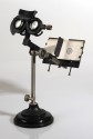 Statif avec oculaire pour visionner planche stéréo